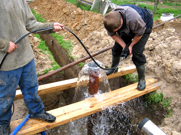 Монтаж водопровода в частный дом